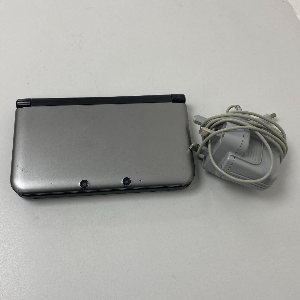 Nintendo Nintendo 3DS XL Grey and Black Handheld System Own4Less